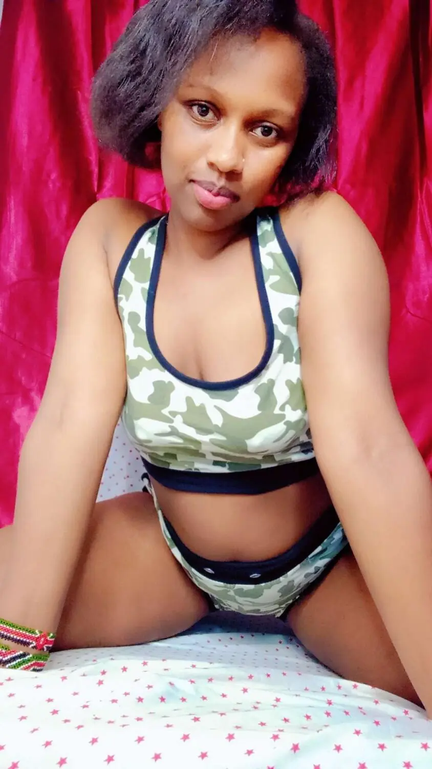 Escort Model Vicky
